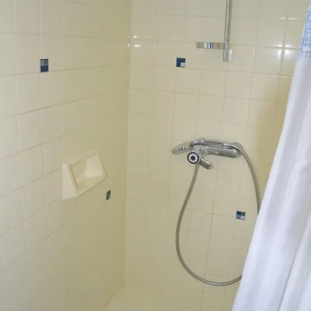 아파트 Appartement Climatise Face Plage De Gigaro 114 라크루아발메르